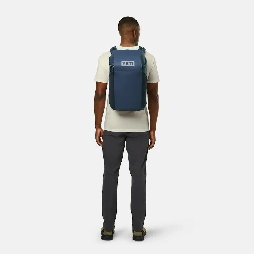 250139_Daytrip20LBackpack_PDP_SizeComparison_20L_OnBody_2400x2400.webp