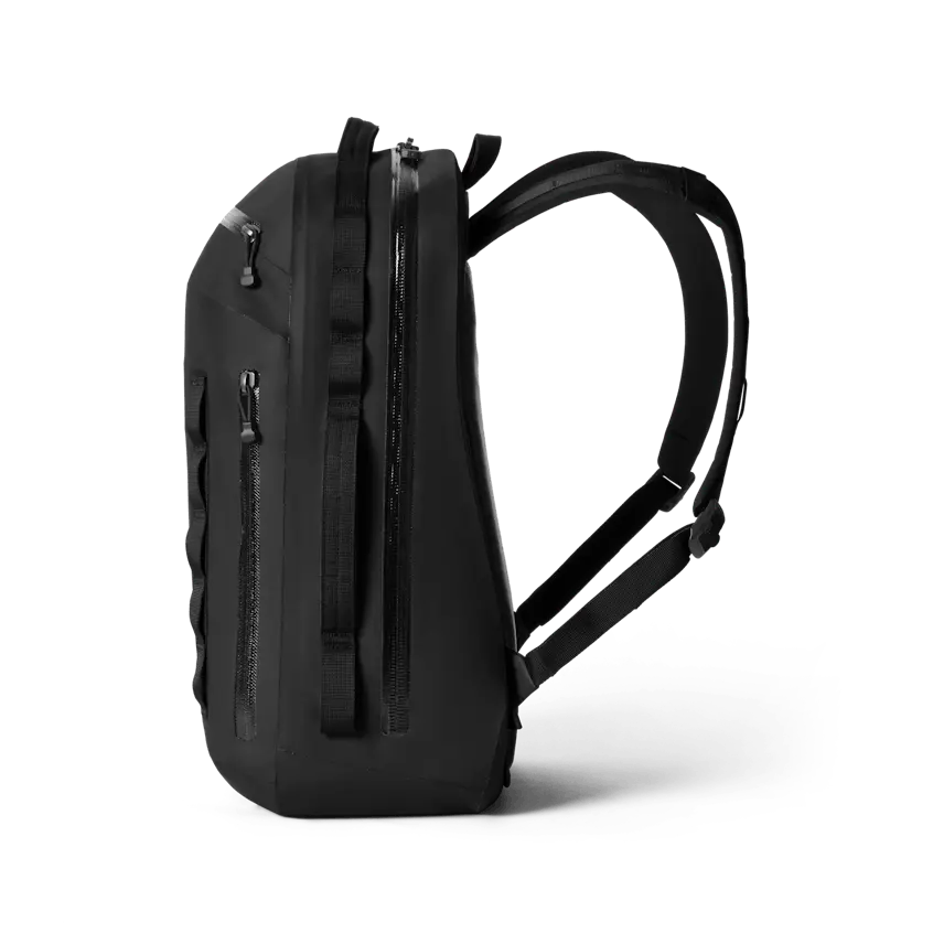site_studio_bags_Cayo_35_Black_Side_238_Primary_B_2400x2400.webp