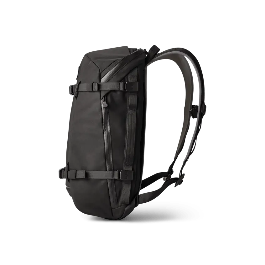 W-Bags_22L_Bkpk_Black_Side_00375_B.webp