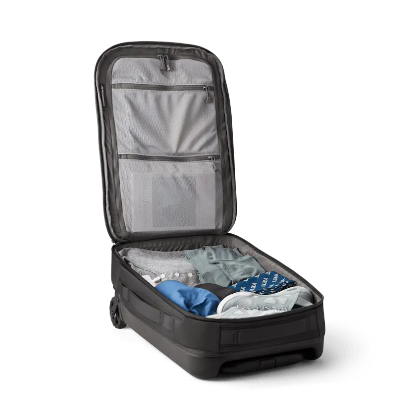 W-220111_2H23_Color_Launch_site_studio_Bags_22_Luggage_Black_Detail_00640_Primary_B_2400x2400.webp