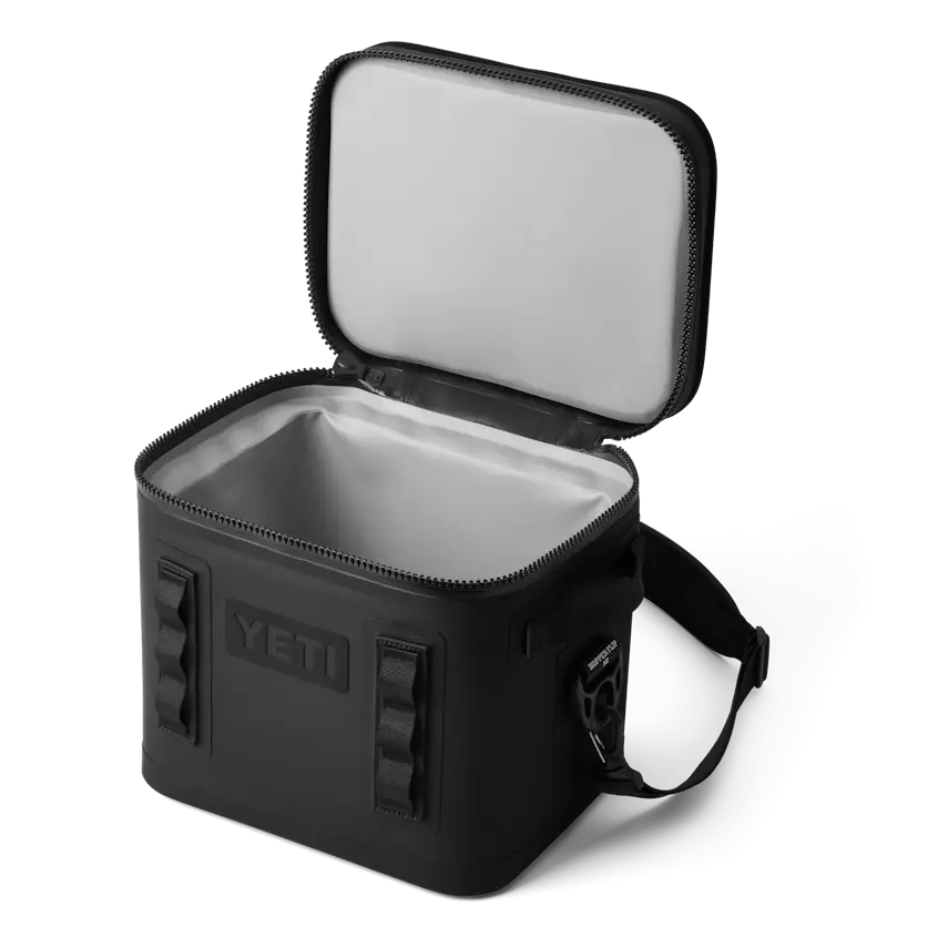 W-220111_2H23_Color_Launch_Soft_Goods_Hopper_Flip_12_Black_3qtr_Open_1742_Primary_B_2400x2400.webp