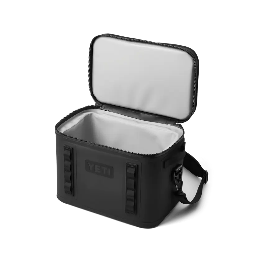 W-220111_2H23_Color_Launch_Soft_Goods_Hopper_Flip_18_Black_3qtr_Open_1731_Primary_B_2400x2400.webp
