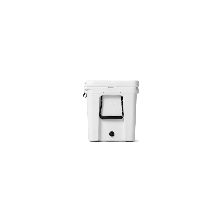 W-site_studio_cooler_capacity_Tundra_110_White_Side_3088_Primary_B_2400x2400.webp